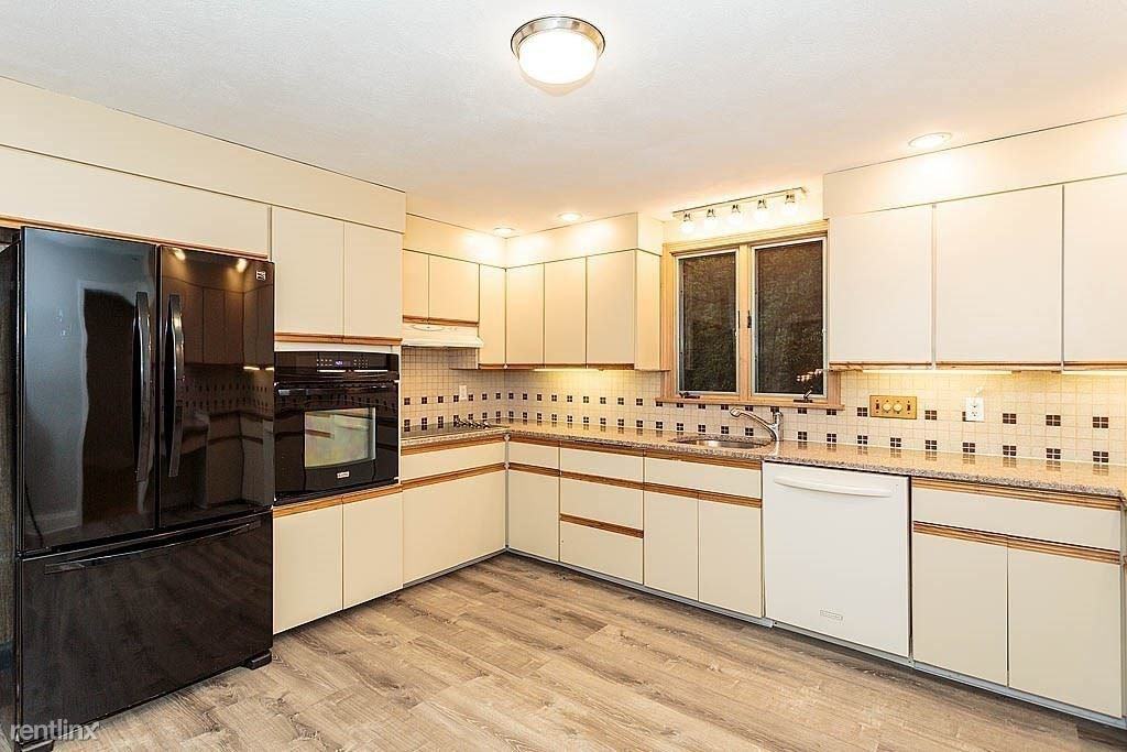 120 Hutchinson Rd - Photo 2 of 20