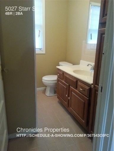 5027 Starr St - Photo 3 of 9