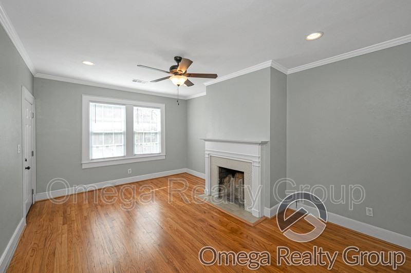 1347 Felder Ave - Photo 2 of 24