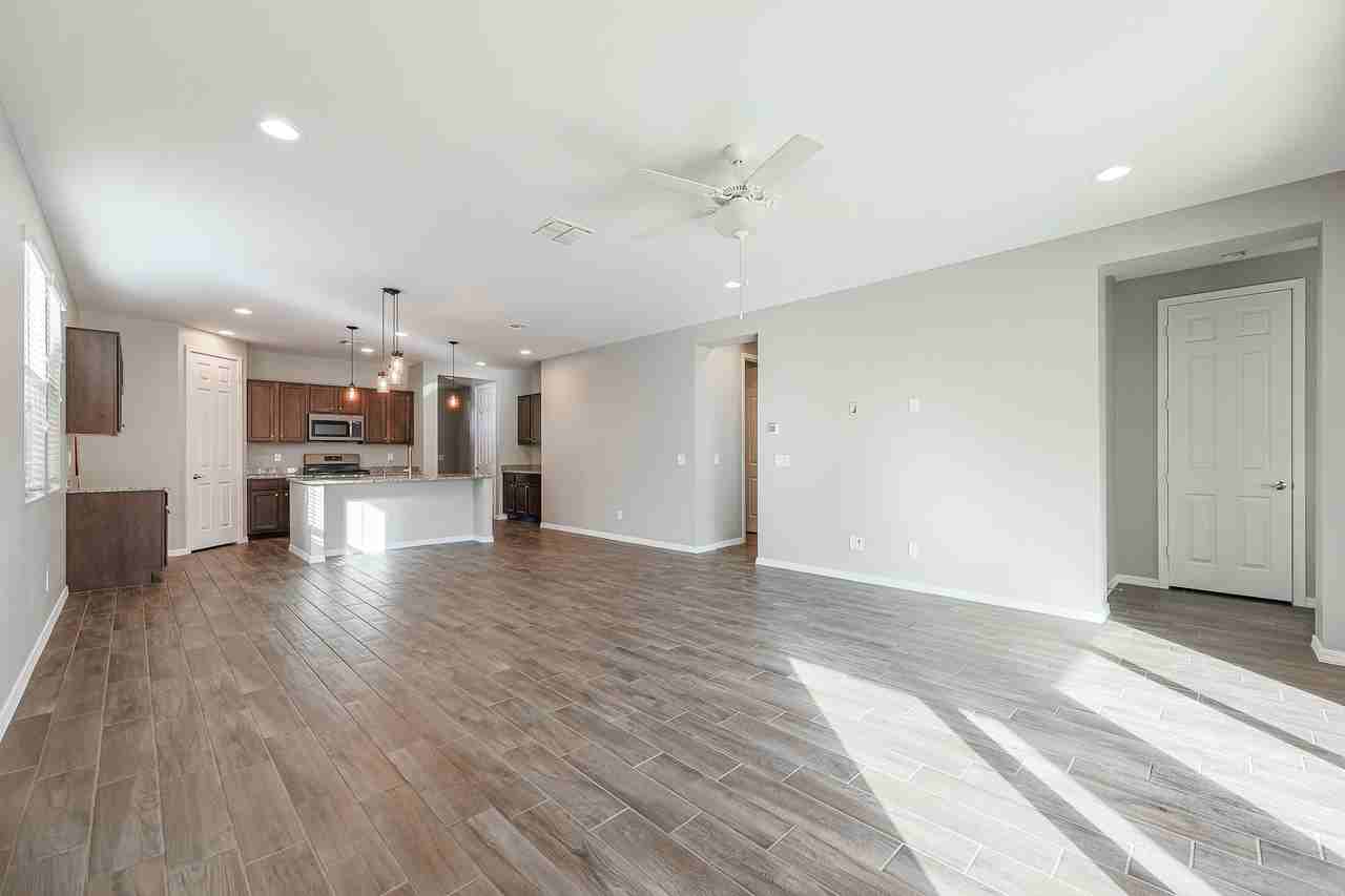 3725 E Turley St - Photo 6 of 34