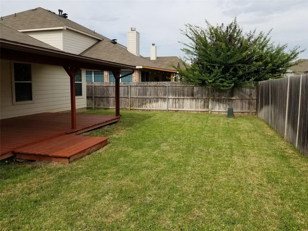 5221 Westheimer Rd - Photo 2 of 17