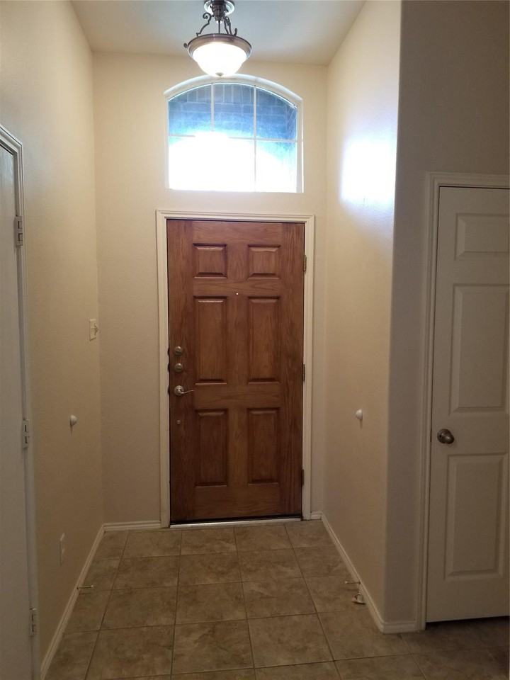 5221 Westheimer Rd - Photo 3 of 17