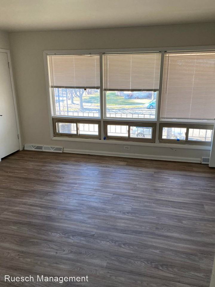 4020 N 73rd Street - Photo 3 of 12