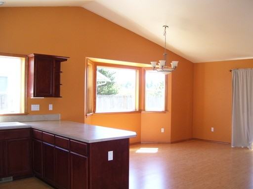 17228 81st Dr NE - Photo 3 of 9