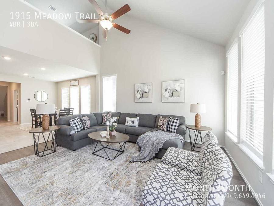 1915 Meadow Trail Dr - Photo 2 of 23