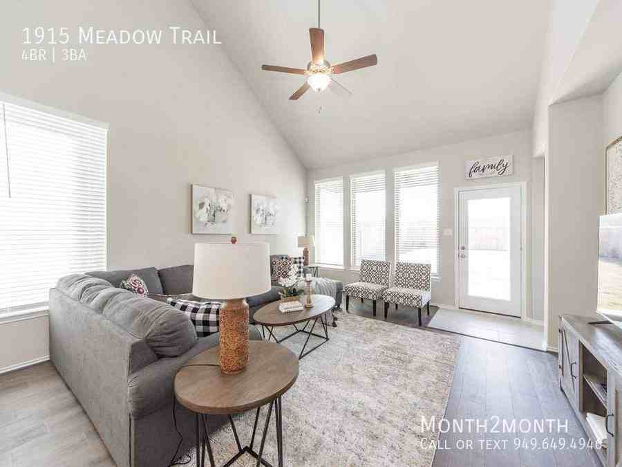 1915 Meadow Trail Dr - Photo 3 of 23