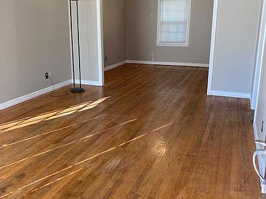 617 Nw 54th St - Photo 2 of 16