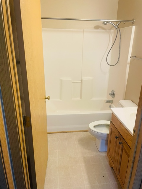 802 1st St #3 - Photo 3 of 8