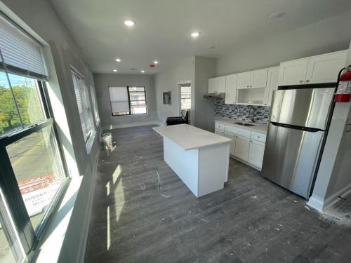 195 Rosa Parks Blvd #1 - Photo 3 of 12