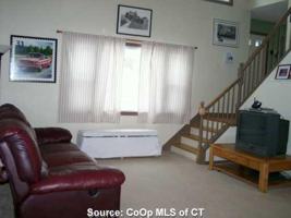 featured image of 5 Sunnyside Ave #1