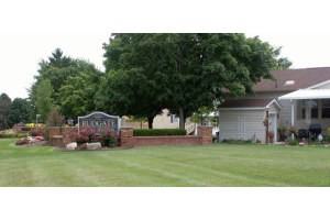 Rudgate Manor - Photo 2 of 4