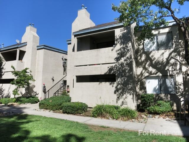 Oakpoint Apartments - Photo 2 of 12