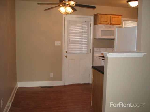 Bradford Commons - Photo 2 of 23