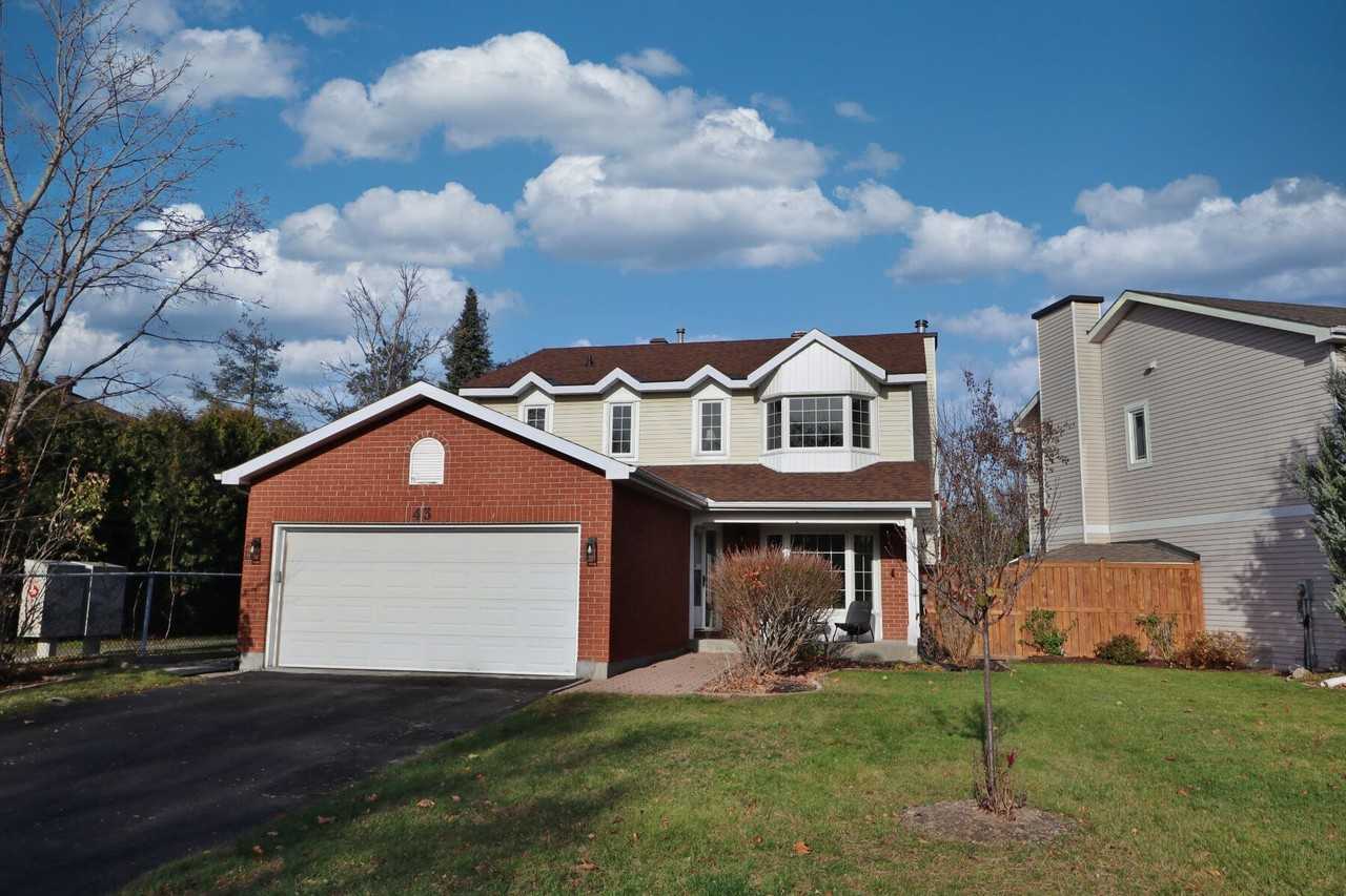 43 Pittaway Ave Apartments in Hunt Club Park, Ottawa, ON K1G 4P3 Zumper