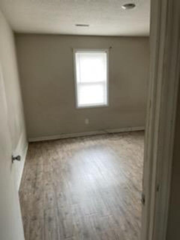 248 Rose St - Photo 2 of 4