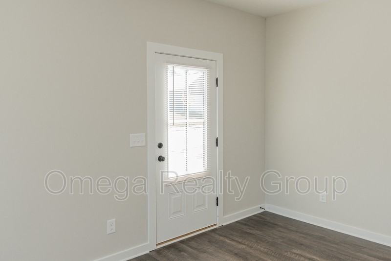 163 Shiloh Creek Dr - Photo 5 of 39