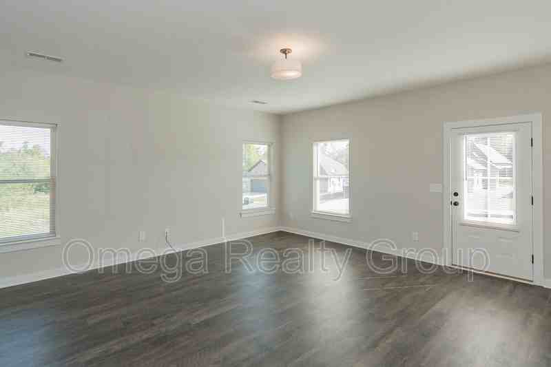 163 Shiloh Creek Dr - Photo 7 of 39