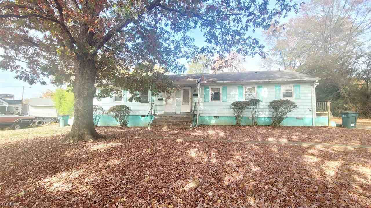 2696 Byron St - Photo 2 of 9