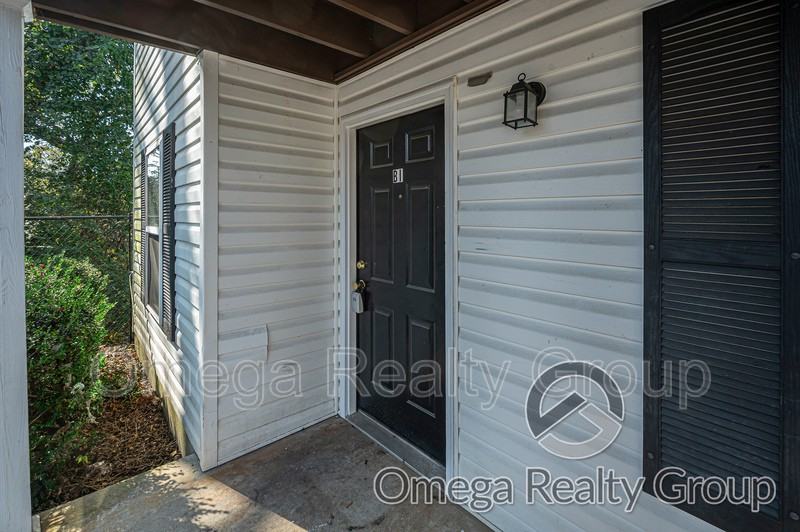 4203 20th St Ne #B1 - Photo 2 of 28