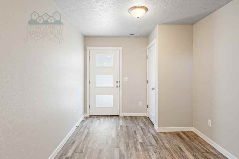 3118 N Network Ln - Photo 4 of 45