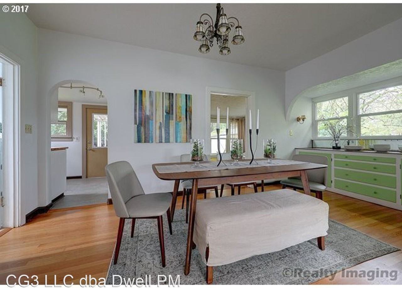 7920 N Syracuse St - Photo 3 of 22