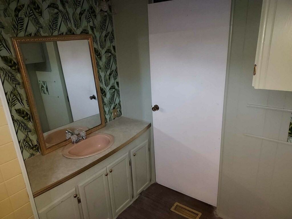 110 Amanda Dr #110AMANDAD - Photo 2 of 7