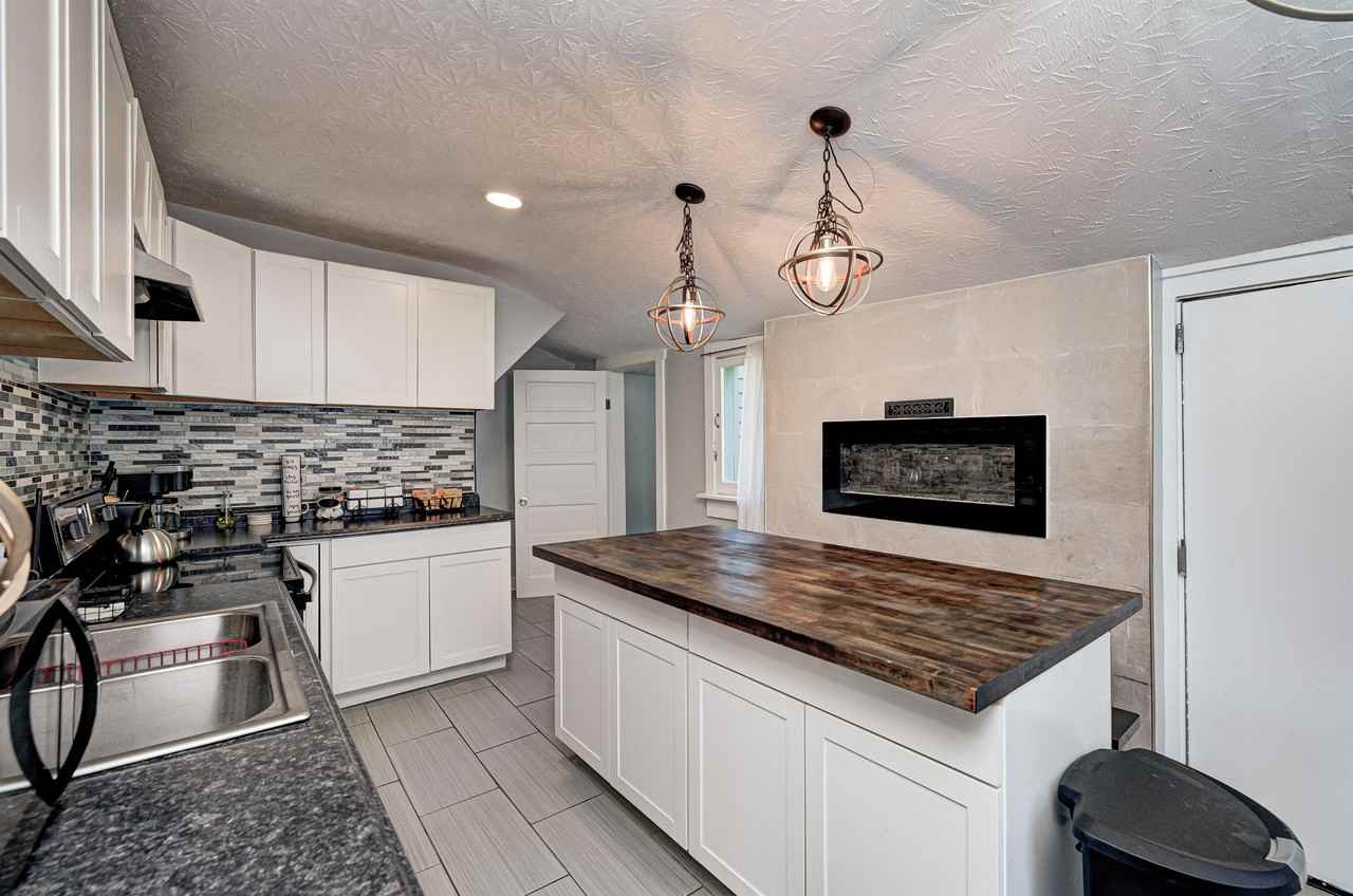 538 Prospect St #1 - Photo 4 of 16