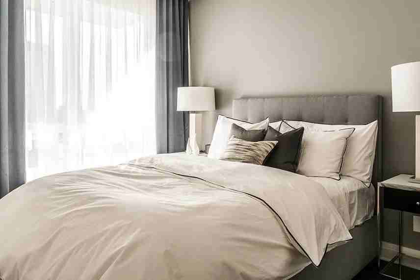 Équinoxe St. Elzéar - Photo 2 of 10