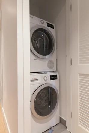 Plaza Drummond - Photo 2 of 50