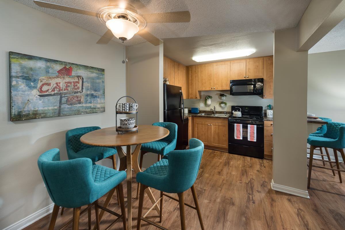 600 Langsdorf Dr - Photo 5 of 11