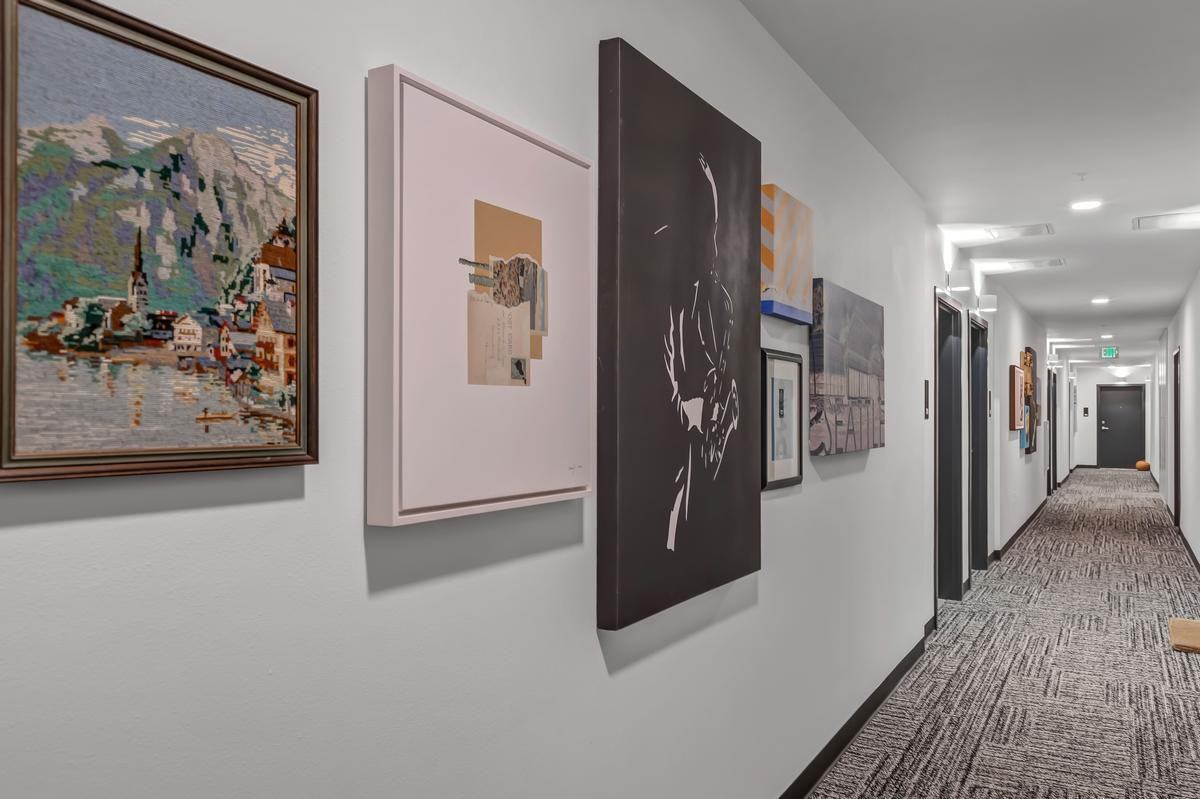 2524 S Jackson St - Photo 7 of 50