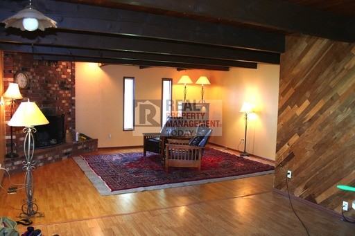 7333 Lakeside St SW - Photo 3 of 19