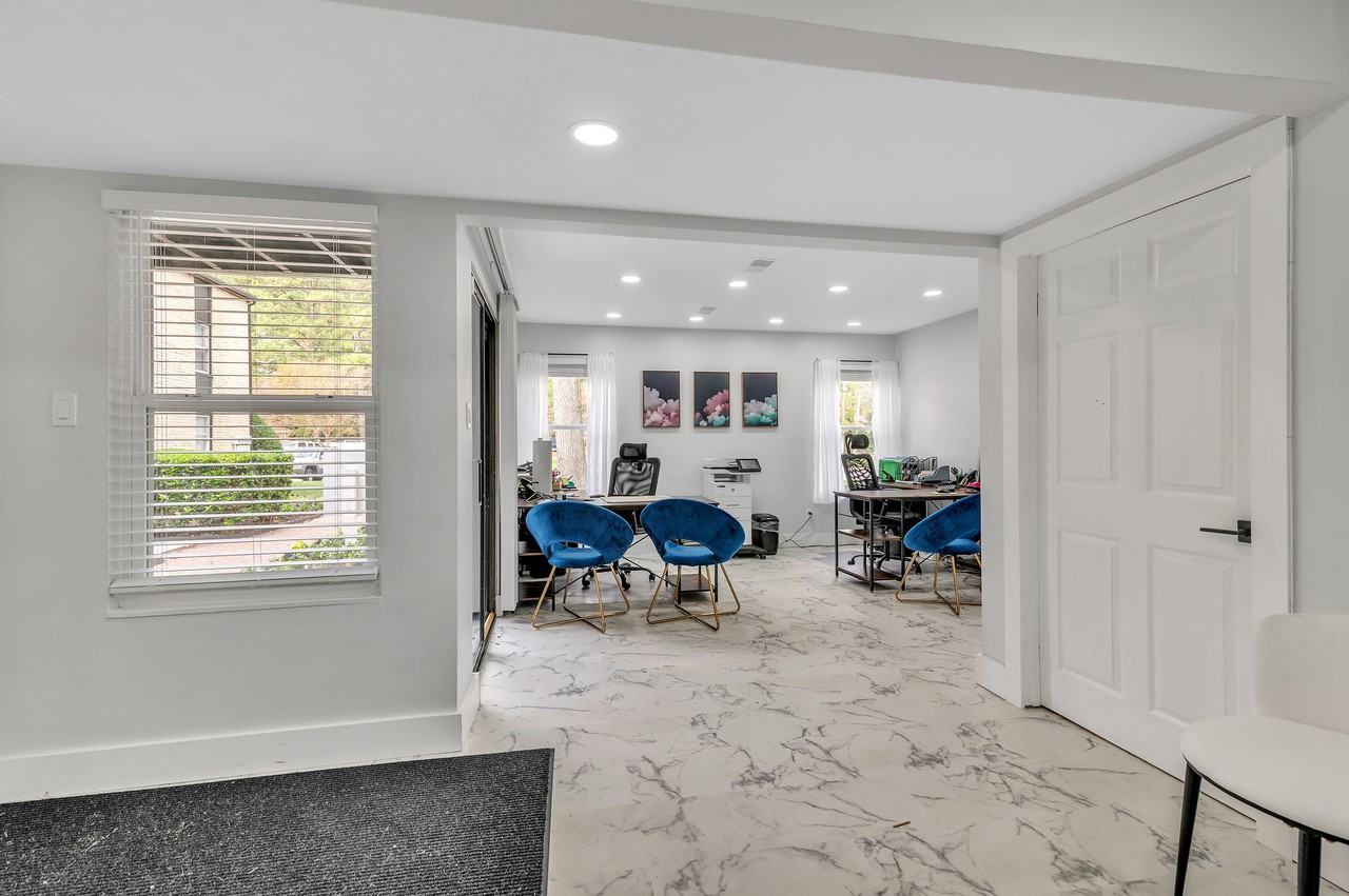 Taro Walk - Photo 2 of 19