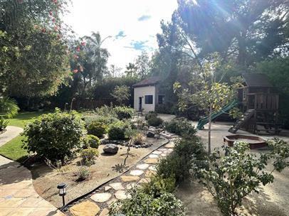 1621 Glade Pl - Photo 3 of 40