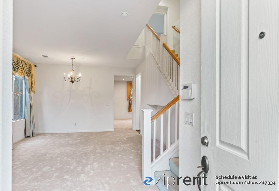 3477 Glenprosen Ct - Photo 3 of 28