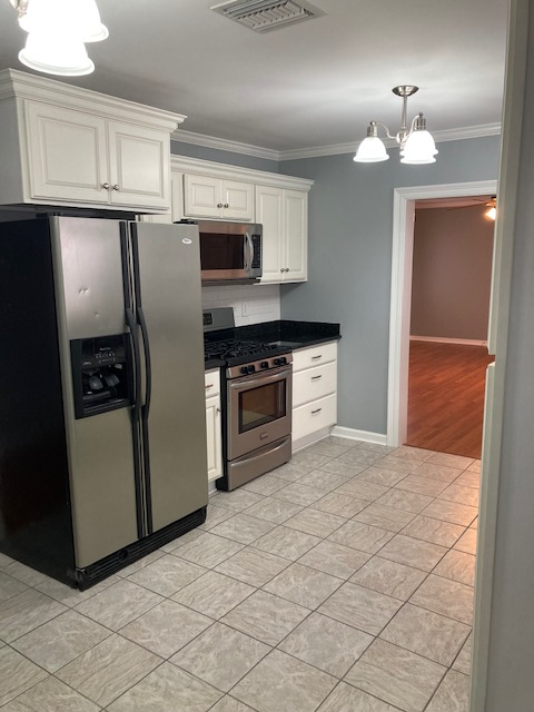 524 Loreauville Rd - Photo 2 of 11