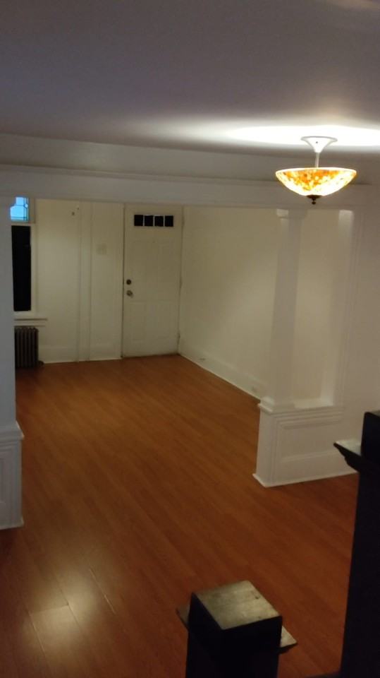 318 Allen St - Photo 2 of 26