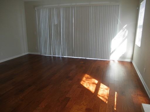 978 Pipers Cay Dr - Photo 3 of 11