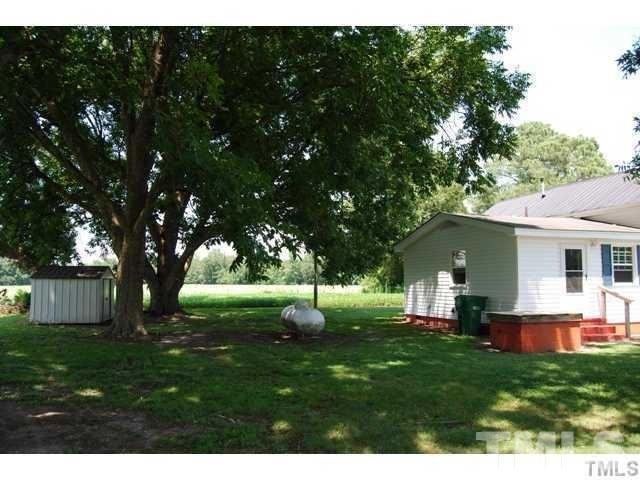 3297 Glendale Rd - Photo 3 of 8