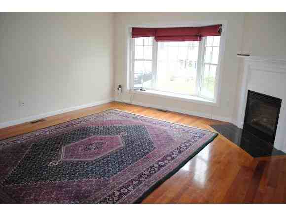 4 Monarch Ct - Photo 3 of 25