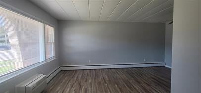 1901 Auburn Street - Photo 3 of 11