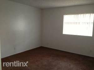 25929 Base Line St - Photo 3 of 6