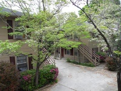 2516 Oleander Dr - Photo 2 of 12