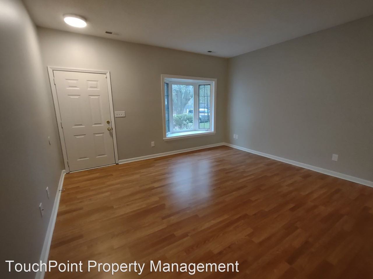 4702 Topsail Ct - Photo 3 of 19