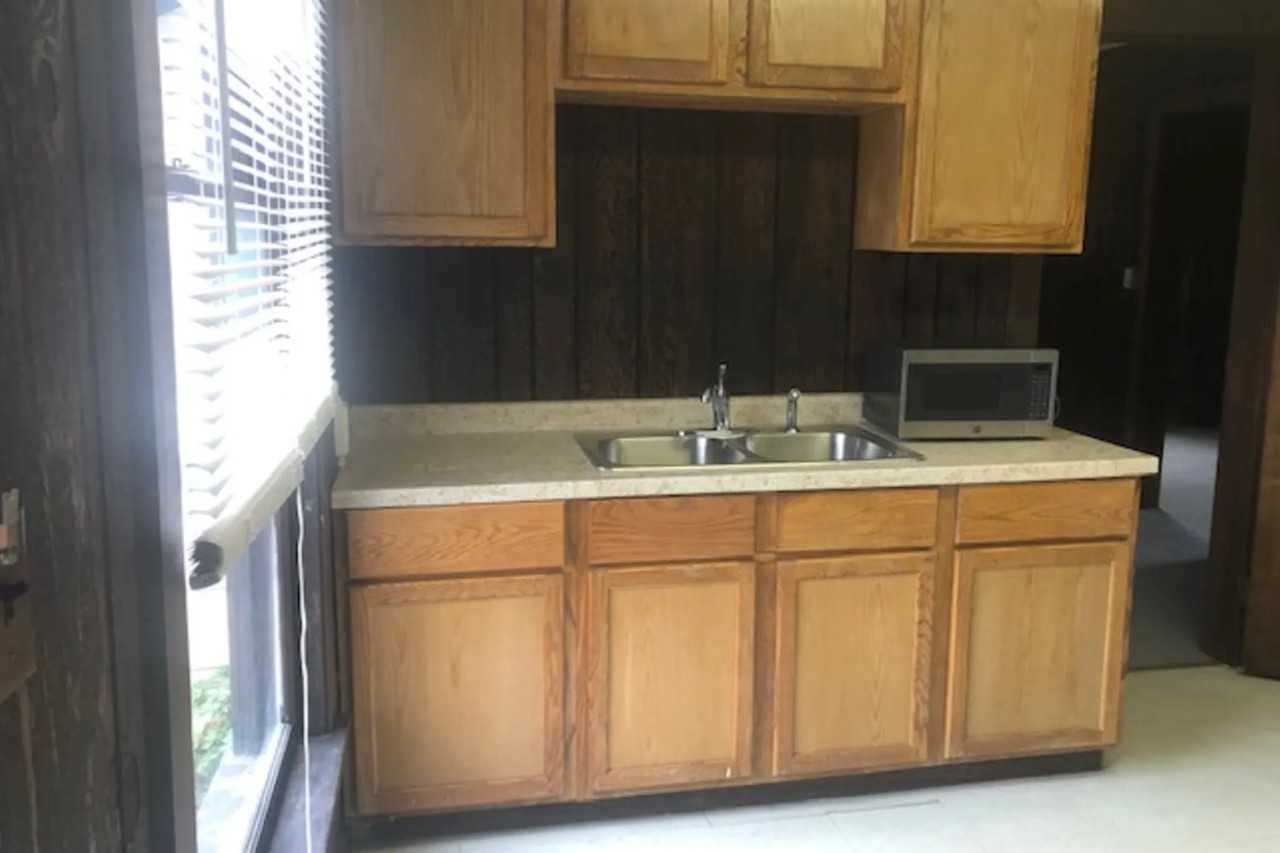 320 S State Rd - Photo 2 of 5