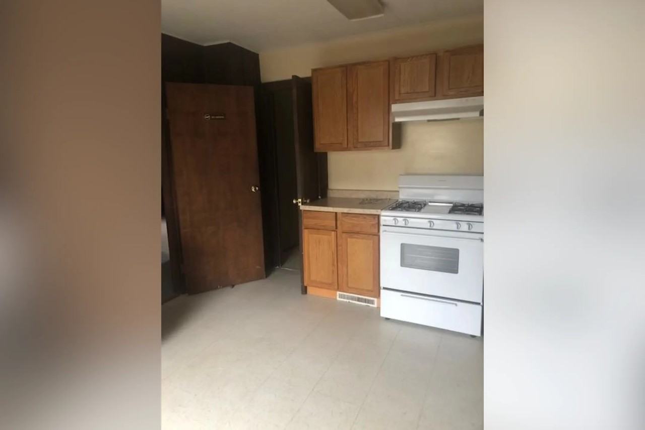 320 S State Rd - Photo 3 of 5