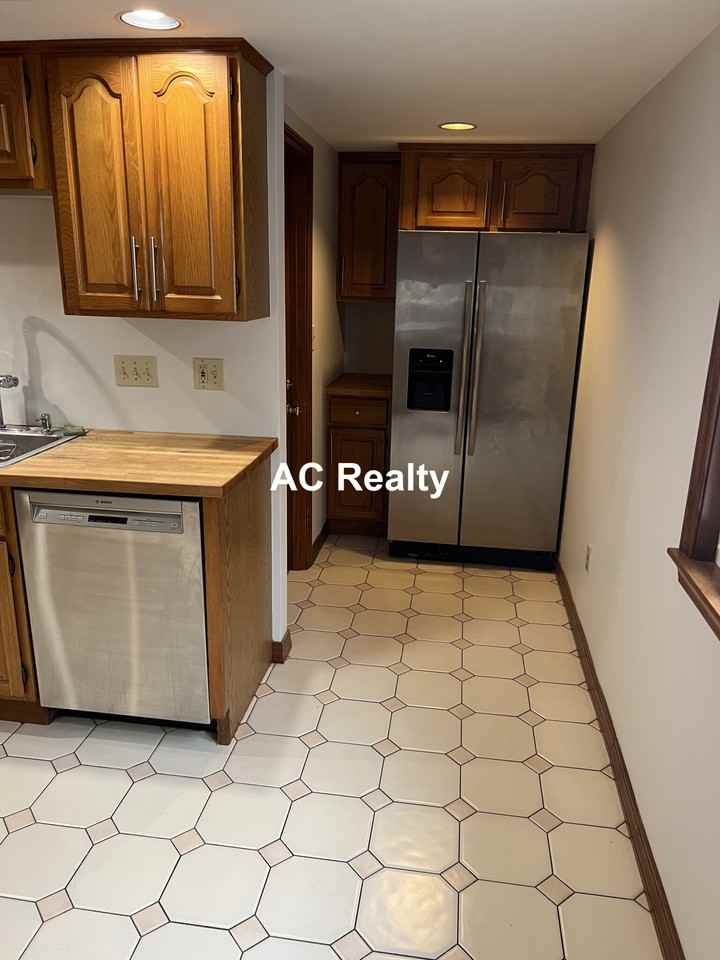 7 Gorham Rd #2 - Photo 3 of 20