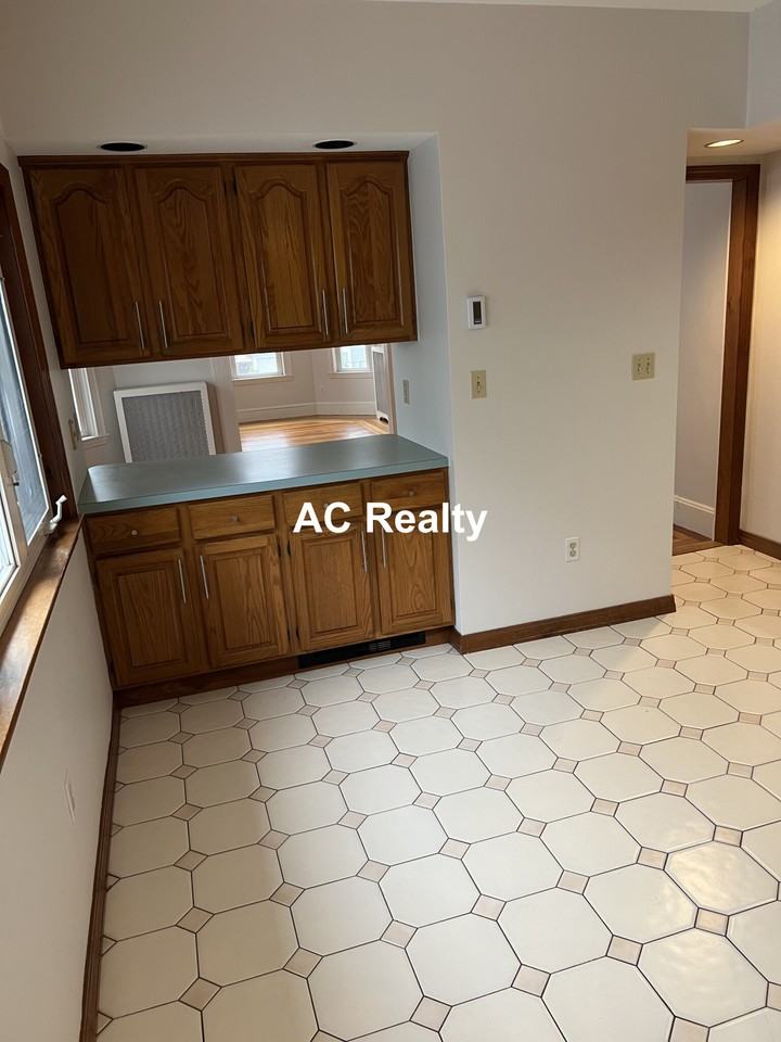 7 Gorham Rd #2 - Photo 4 of 20