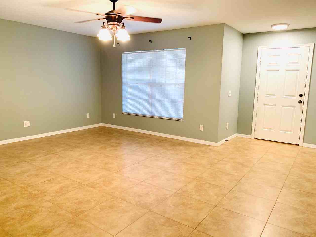 4729 White Bay Cir - Photo 2 of 13