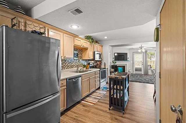 2125 Sw Gooseberry Ln - Photo 2 of 24